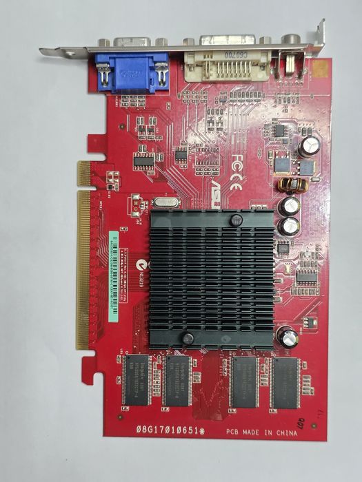 Placa video retro NVIDIA GeForce2 MX400 64Mb   MX4000  8500 GT