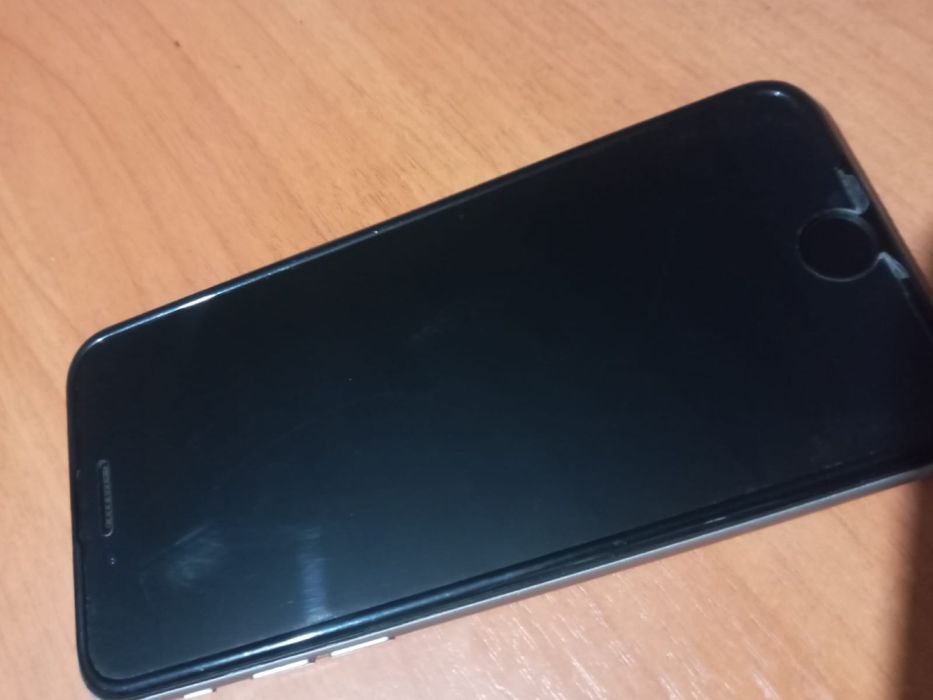 IPhone 6,два телефона