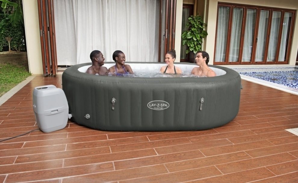 НОВО Суперлуксозно надуваемо джакузи MAURITIUS 2.70м-1.80м-71см