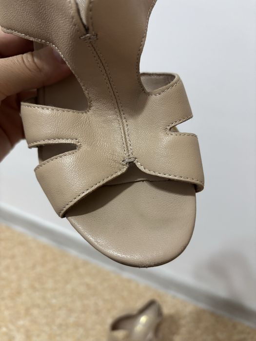 Туфли босоножки на каблуках