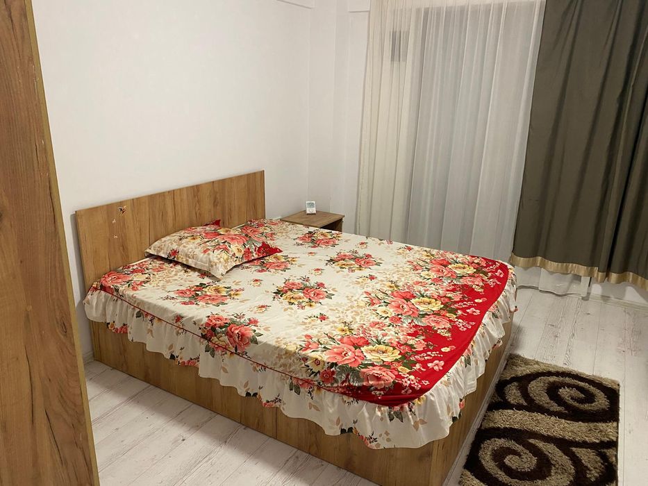 Ofer spre Închiriere apartament cu două camere decomandat