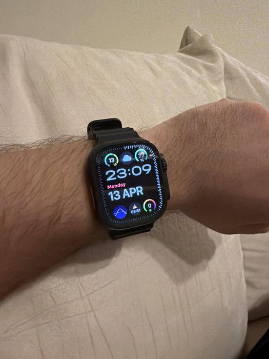 Apple watch ultra 3 - gps+cellular, 49 mm, black titanium case, in garantie, 20 cicluri incarcare, sanatate baterie 100%
