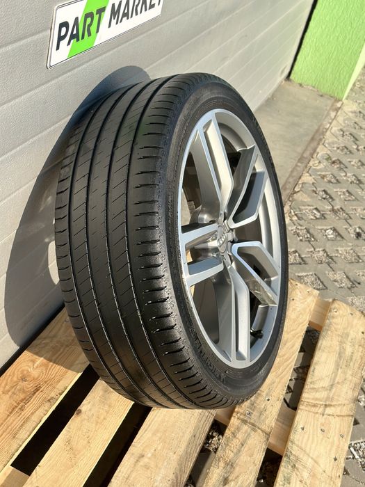 Джанта с гума AUDI 21 8R0601025AM