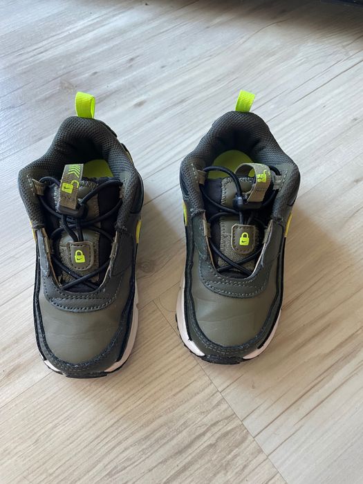 Air max baieti marimea 26