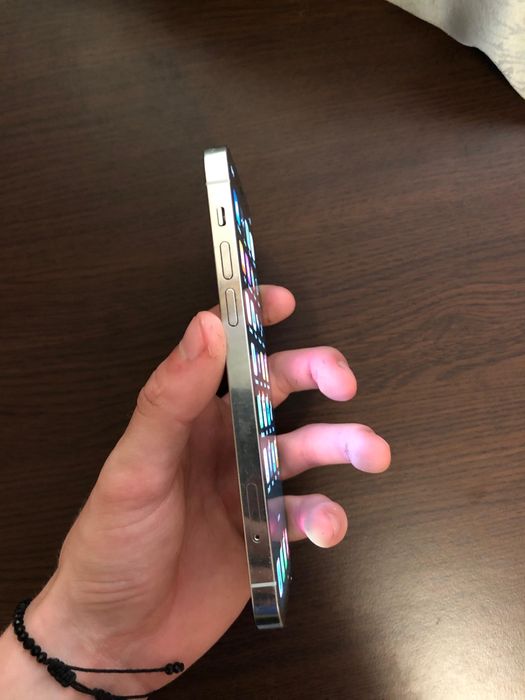 Iphone 12 pro fara probleme