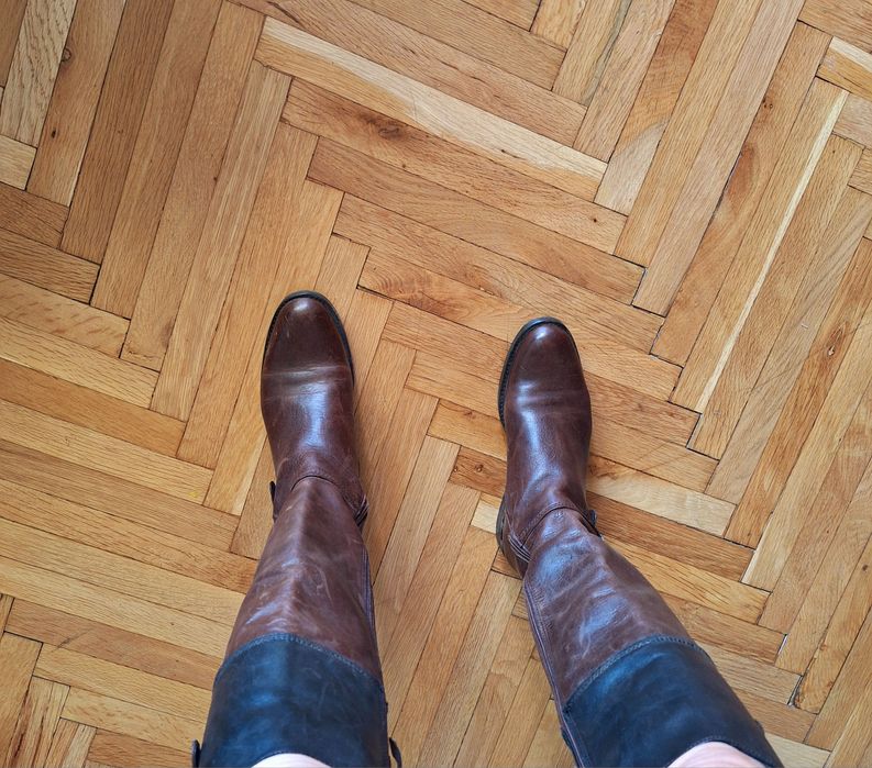 Дамски кожени ботуши