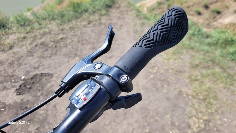 Продам велосипед СРОЧНО МТБ двух подвес