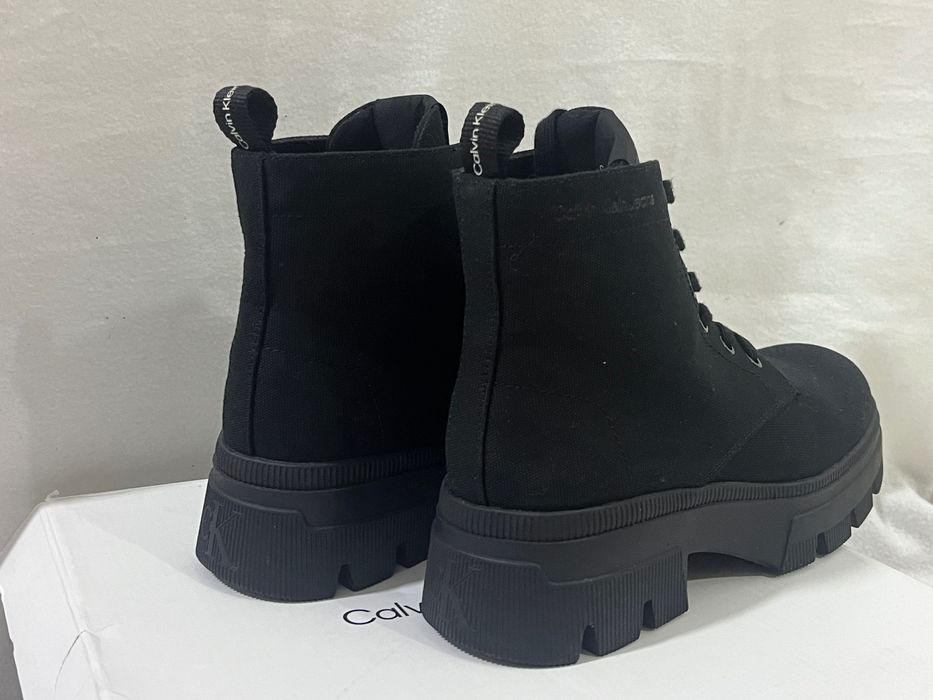 Ghete de iarnă,pana la glezna,noi fără etichetă