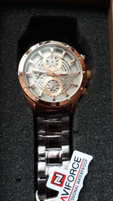 Мъжки часовник Naviforce NF9145M розово злато