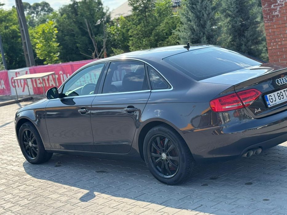 Audi A4 b8 ,5700€