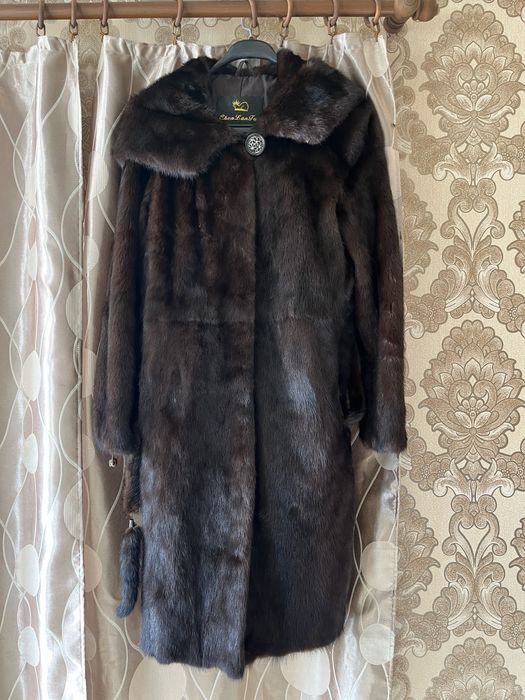Продам норковую шубу