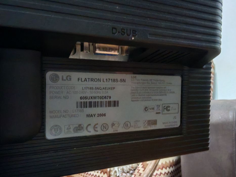 монитор LG 17" Flatron