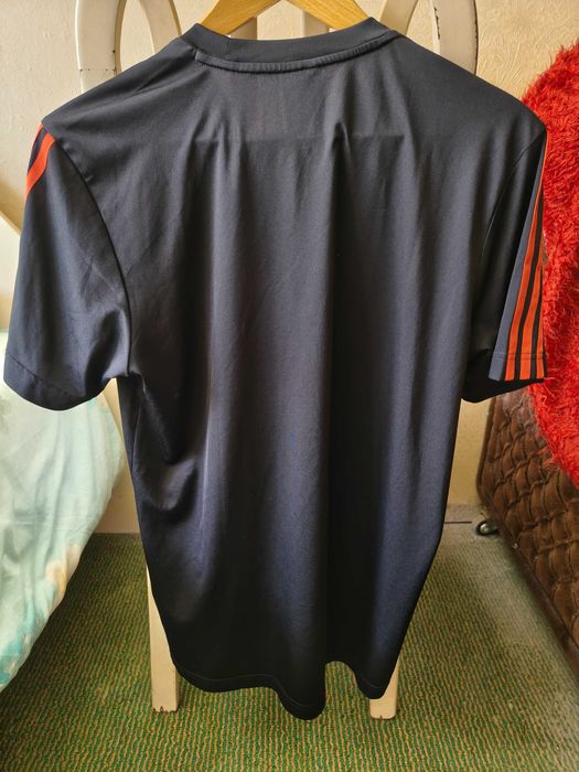 Продавам маркови фланелки