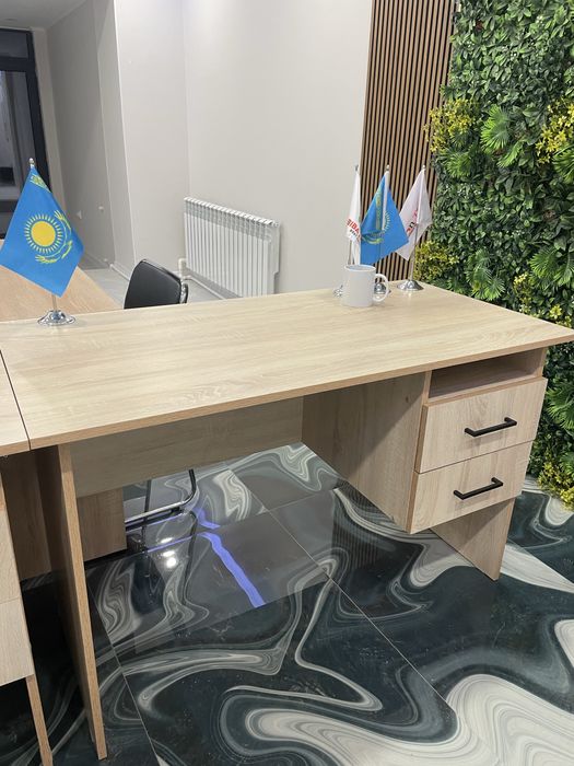 Продается офиснын столы