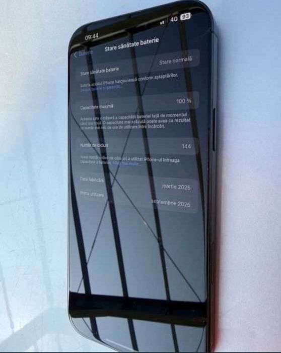 vând sau schimb iPhone 16 Pro Max 256 giga