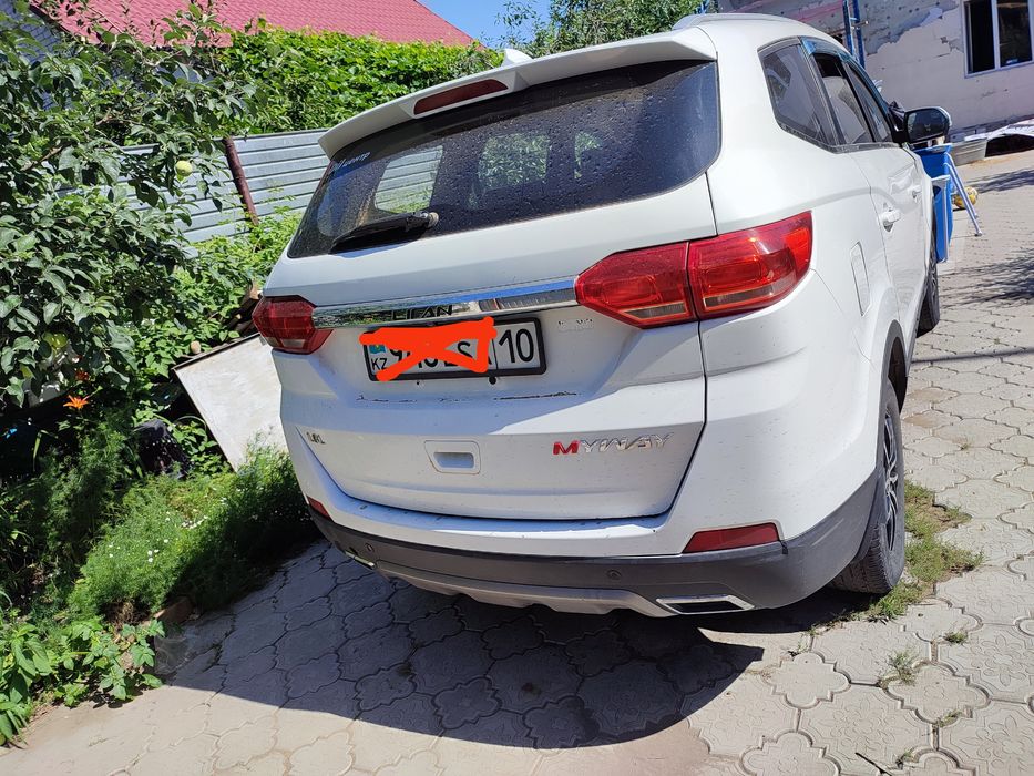 Продам Лифан Майвэй 7 местный крассовер