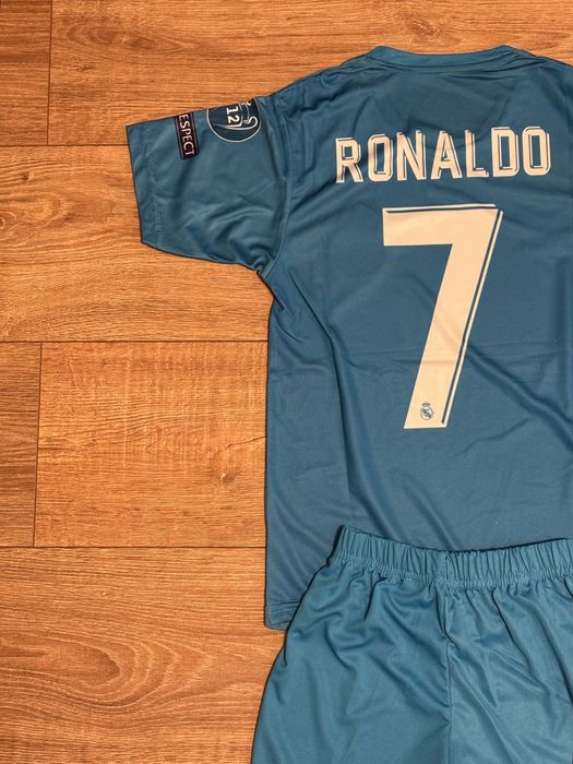 Compleu fotbal copii Real Madrid - Ronaldo (retro)