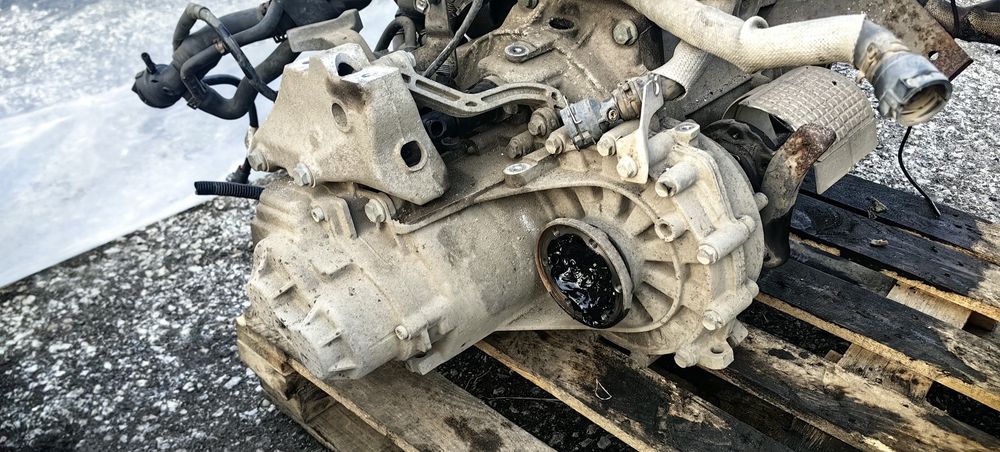 Двигател 2.0 FSI 150 HP 6 степенна кутия  кутия