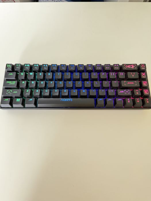 Tastatura Aqirys Mira