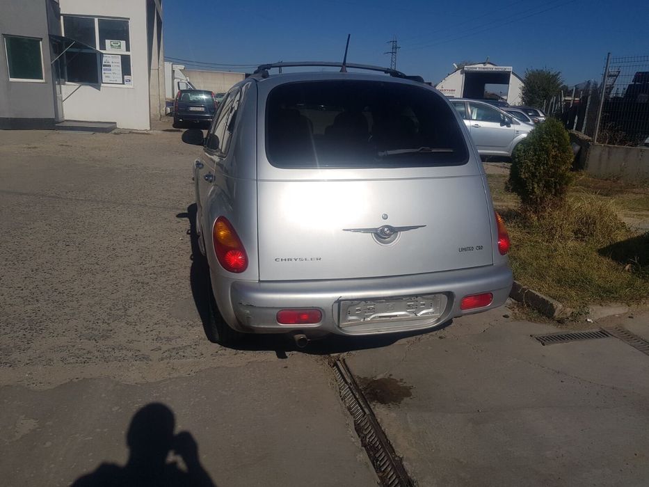 Трета стоп светлина Hella за Chrysler PT Cruiser 2.2 CRD (2004) 05288748AC