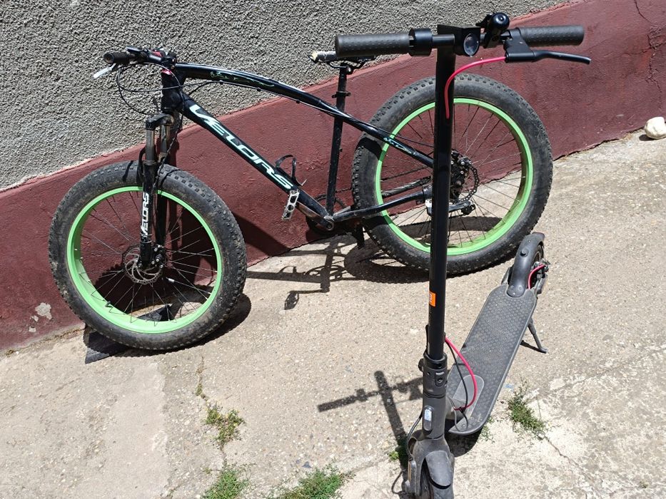 Vând bicicletă cu roți groase sau schimb