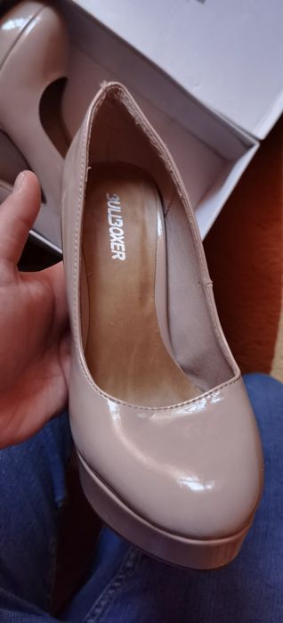 Pantofi eleganți nude - toc gros - mărimea 38 - trimit în tara