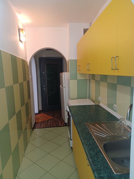 Proprietar inchiriez apartament cu o camera
