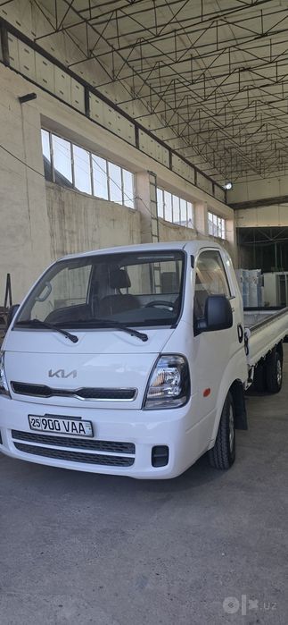 KIA BONGO сотилади