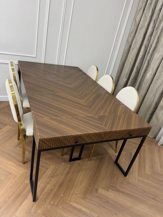 Стол,стулья,кровати детские