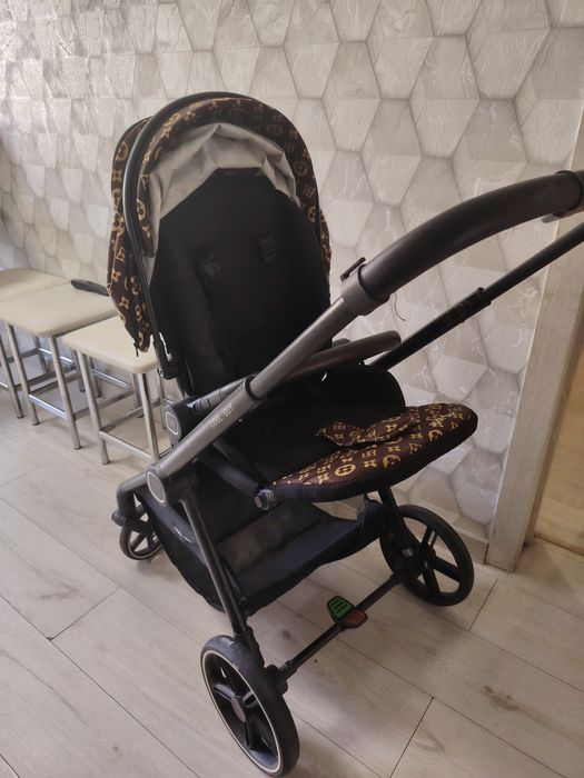 Продам коляску бу
