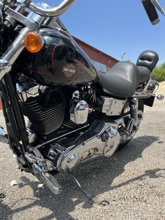 Harley davidson dyna wide glide