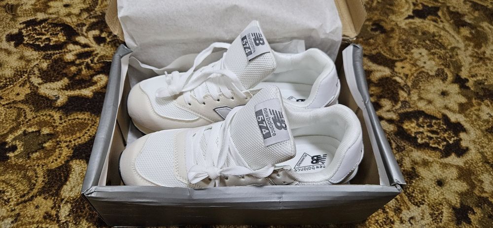 Кроссовки new balance
