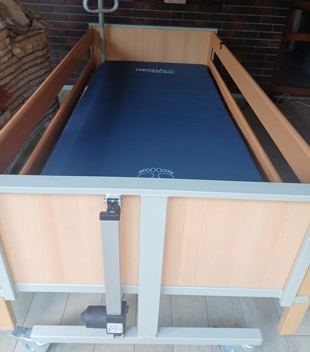 Paturi medicale electrice / paturi pentru bolnavi / paturi spital