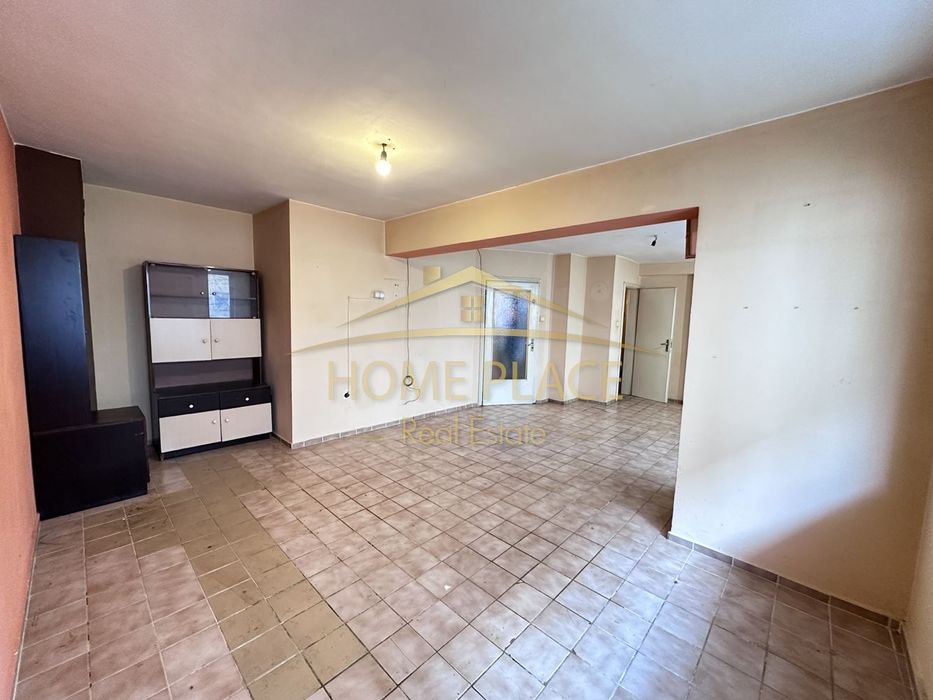 Продава се Тристаен апартамент в Варна, Лятно кино Тракия - 108 кв.м за 1800 €/кв.м - Снимка #2