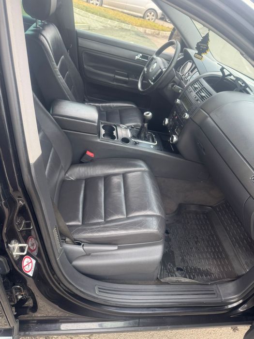 Vand VW Tuareg 2.5 TDI an fabricatie 2004
