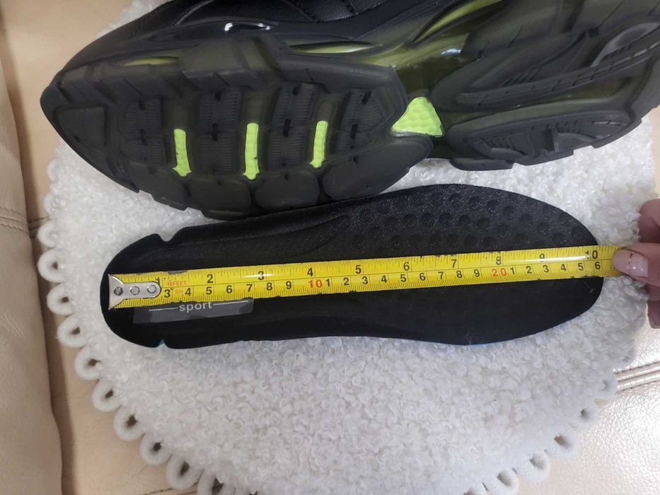 Нови високи маратонки - 42 номер