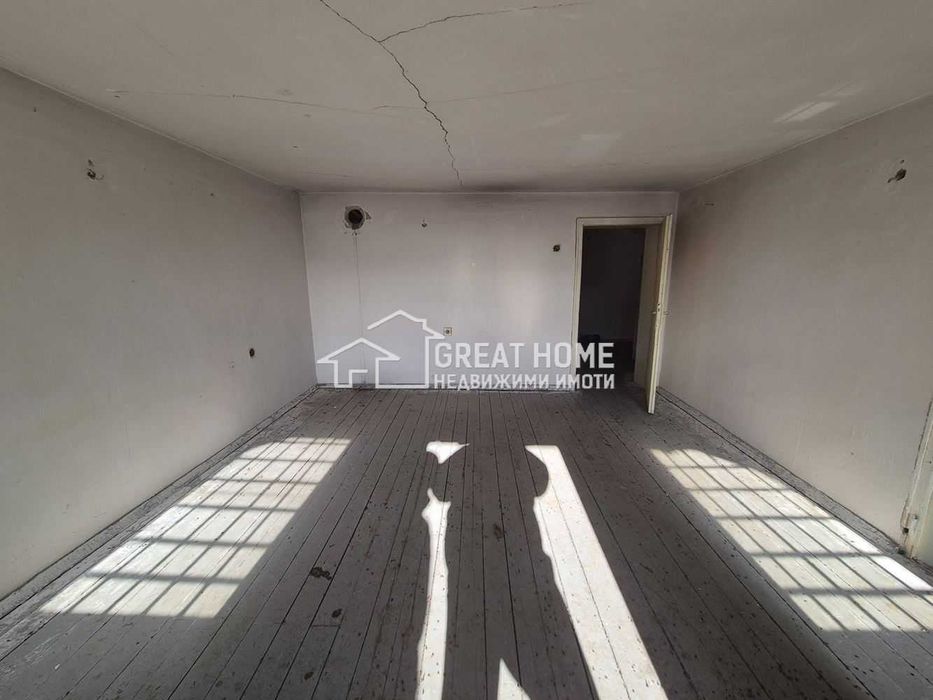 Продава се Къща в с. Лиляк, Област Търговище - 4000 кв.м за 19 €/кв.м - Снимка #2