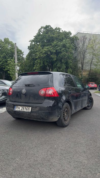 GOLF 5 1.9 TDI 2007 - 2400EUR