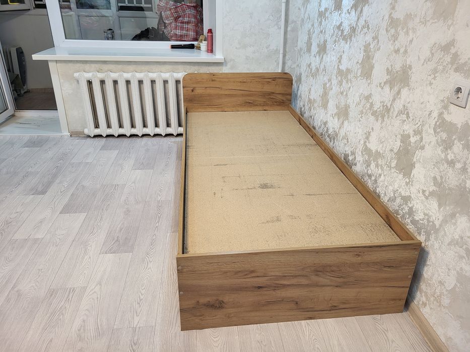 Кровать подростковая