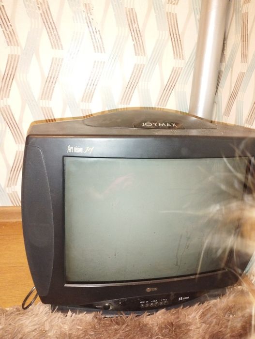 Продам телевизор.