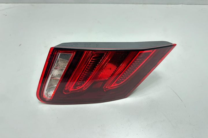 Stop stanga haion 613991l Mercedes-Benz E-Class W212 (facelift)