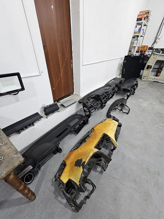 Перетяжка реставрация салона панели торпедо потолка руля ремонт ...