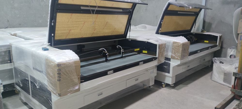 Янги лазер станок Guangzhou   1810T