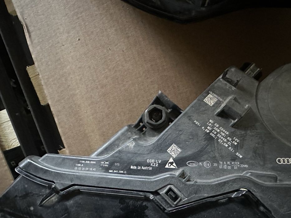 Audi Q7/SQ7 Facelift Фарове 4M0941039/4M0941040