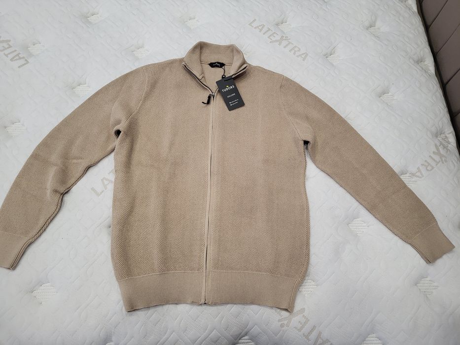 Cardigan Tudors, mărime L, nou ,cu etichetă