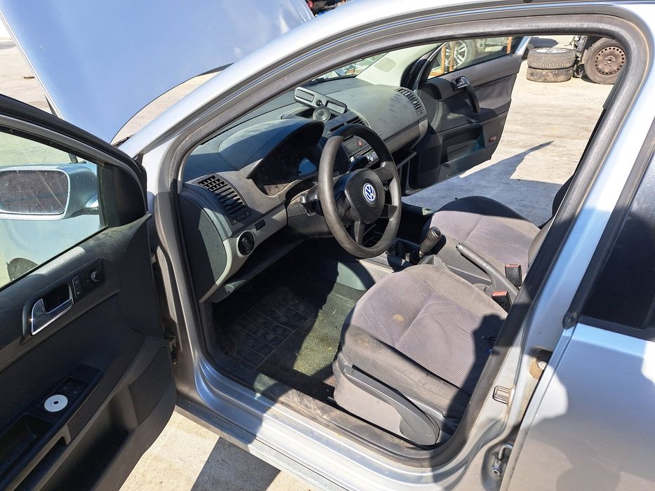 Cheder usa stanga fata Volkswagen Polo (9N) [Fabr 2001-2008] Hatchback