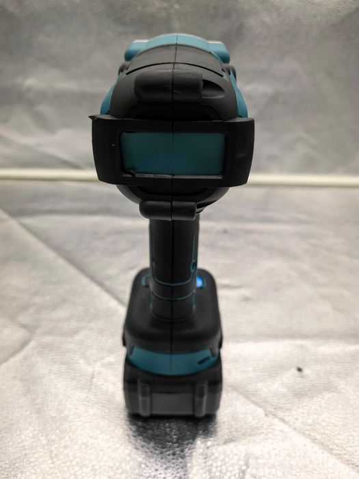 Surubelnita impact Flinke 68V cu 2 baterii 439 lei