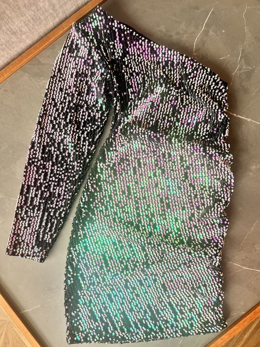 Рокля с пайети