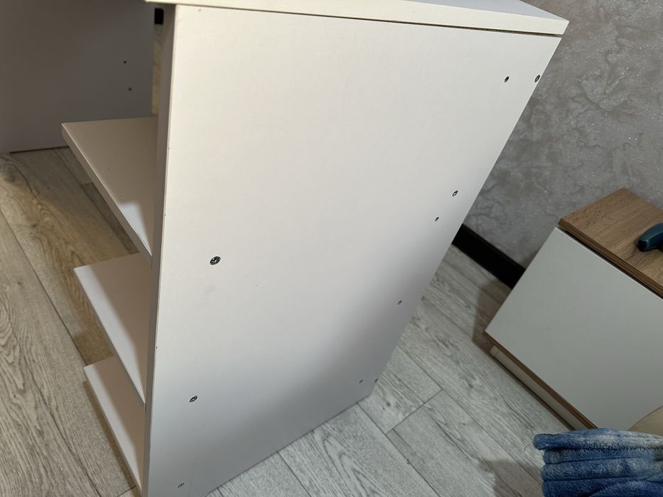 Продаю компьютерный стол