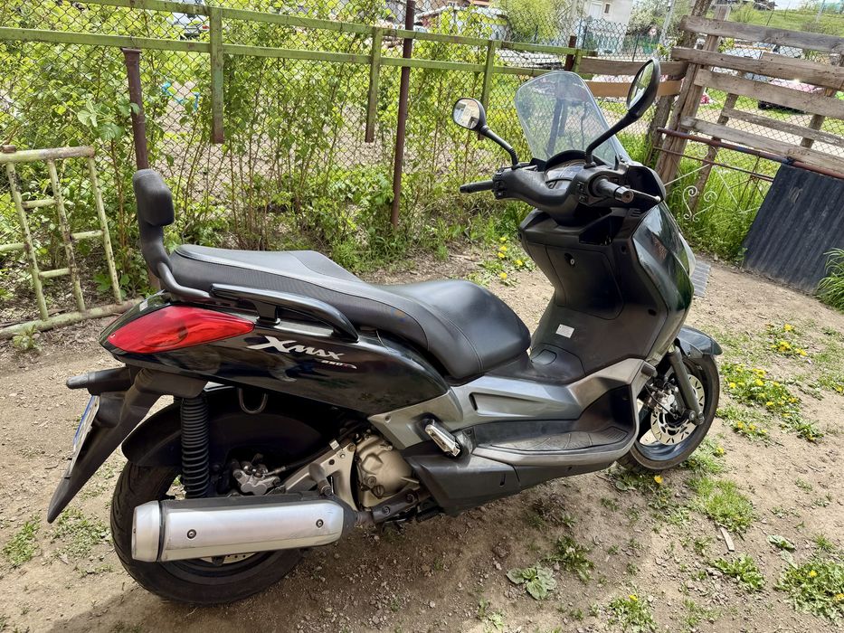 Yamaha x-max 250